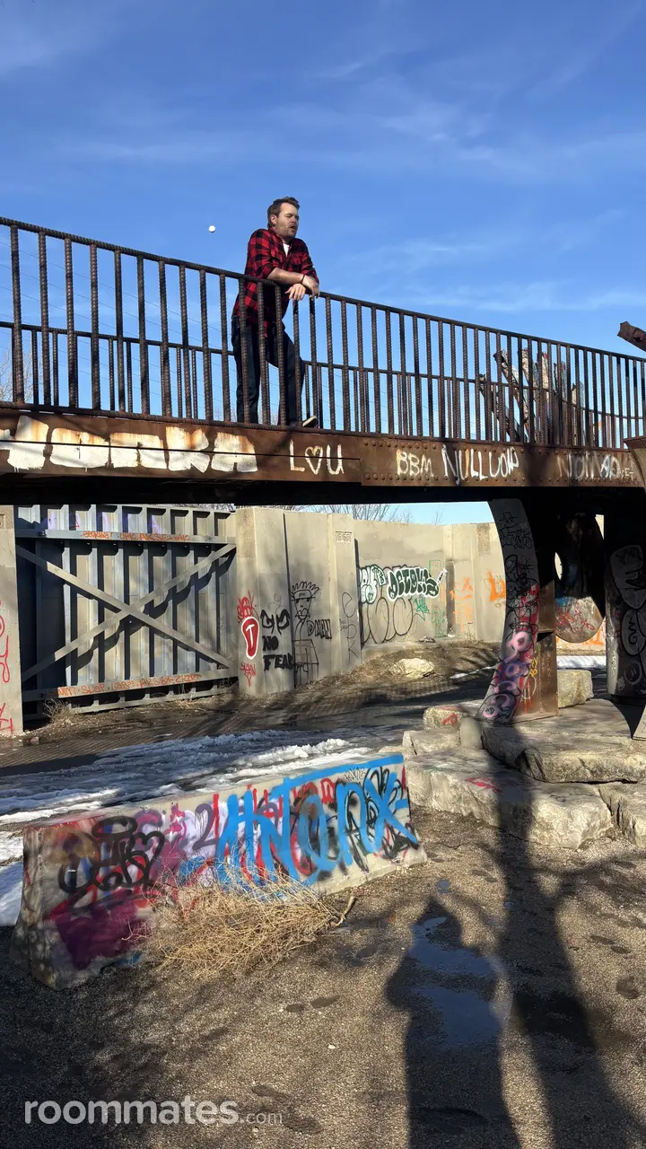 Profile photo 19 of 20