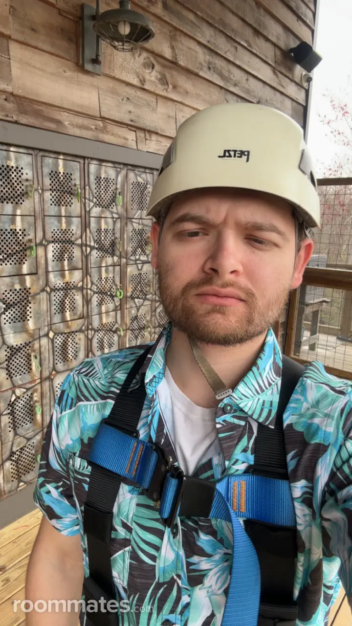 Profile photo 14 of 20