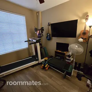 Room for rent in Goodyear, AZ $900, house