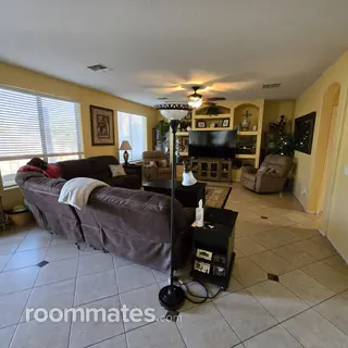 Room for rent in Goodyear, AZ $900, house