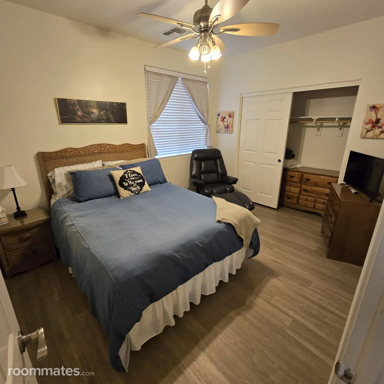 Profile photo 5 of 11