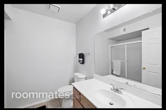 Room for rent in Scottsdale, AZ $1200, condo