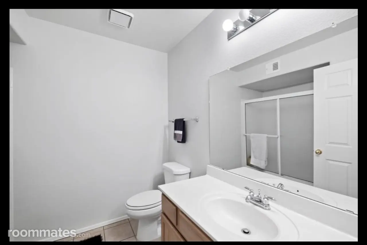 Profile photo 2 of 14