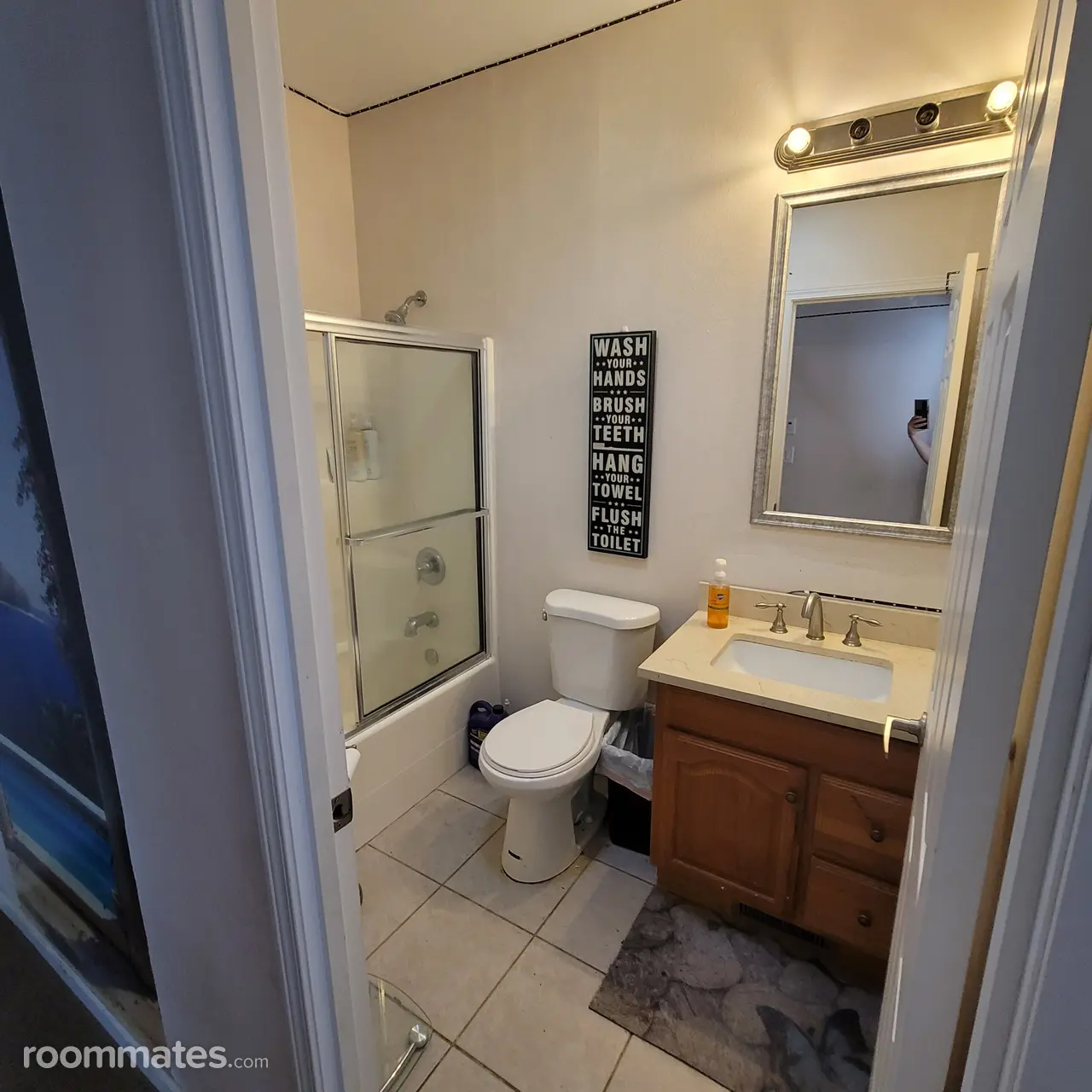 Profile photo 1 of 4