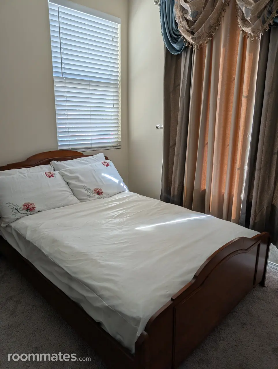 Profile photo 1 of 2