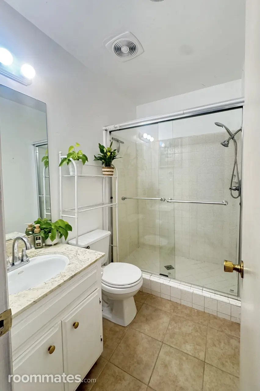 Profile photo 3 of 5