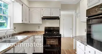 Room for rent in Dover, DE $750, house