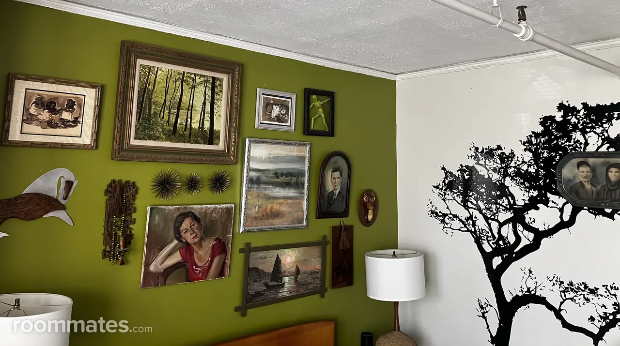 Profile photo 5 of 12