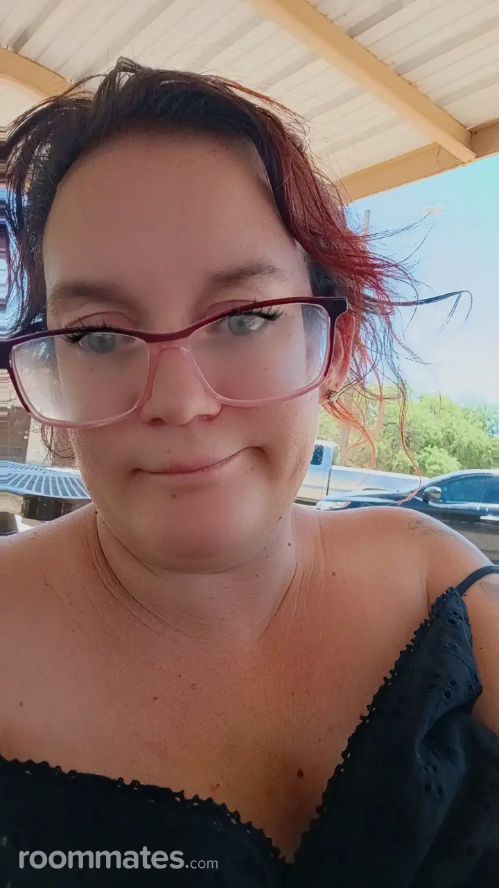 Profile photo 4 of 4