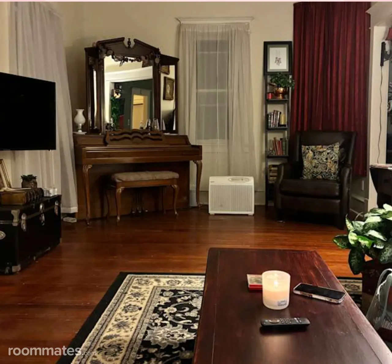 Profile photo 2 of 8