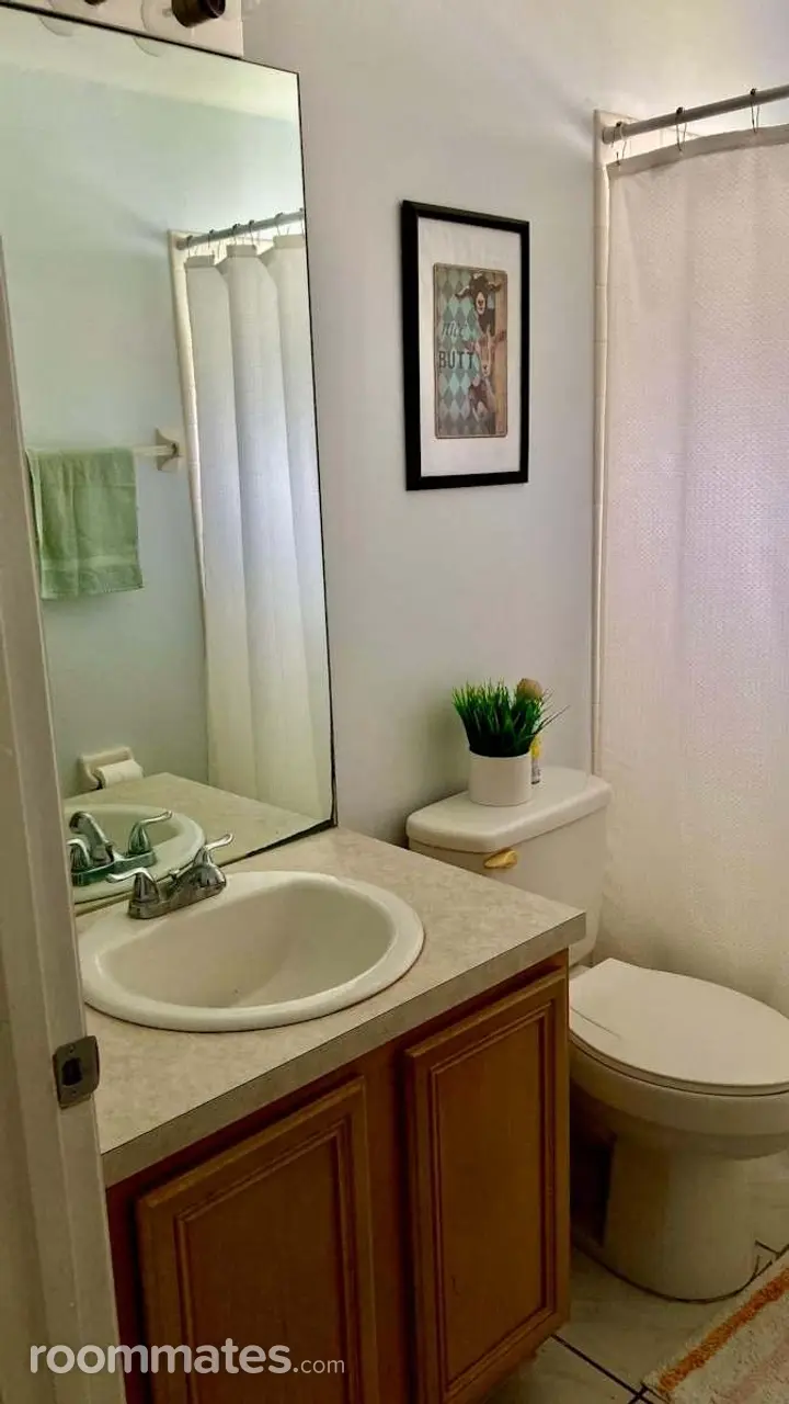 Profile photo 8 of 11