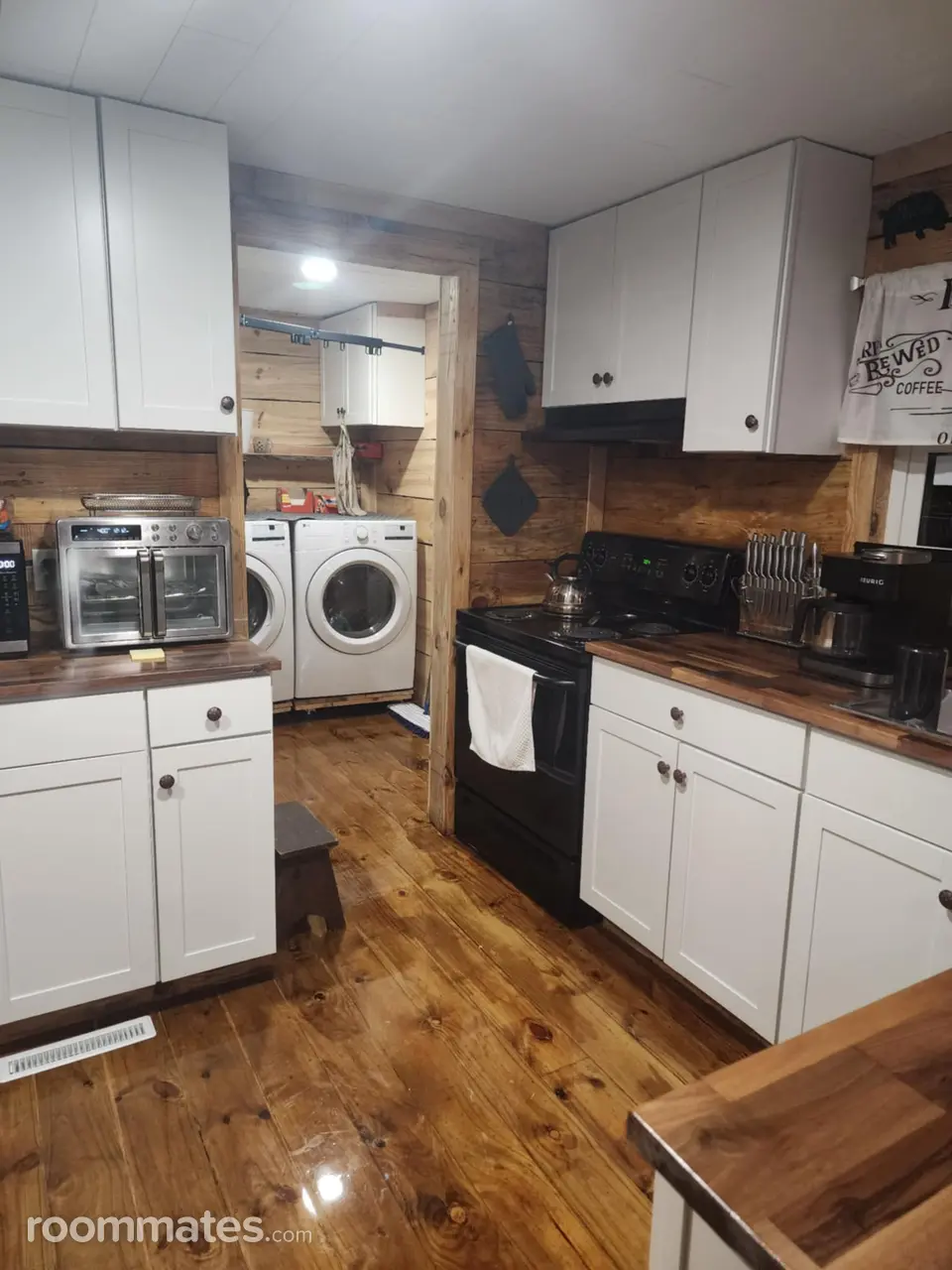 Profile photo 10 of 11