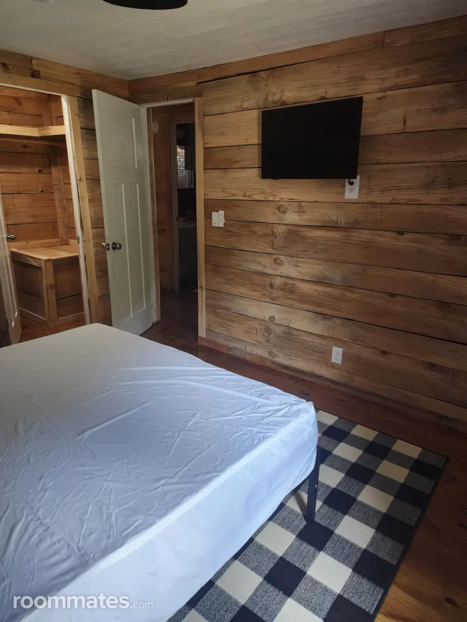 Profile photo 4 of 11