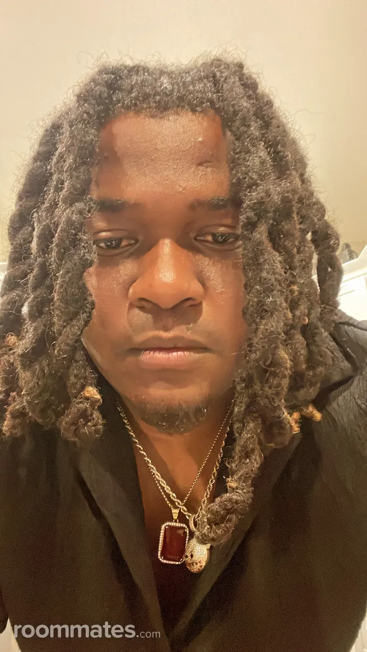 Profile photo 1 of 1