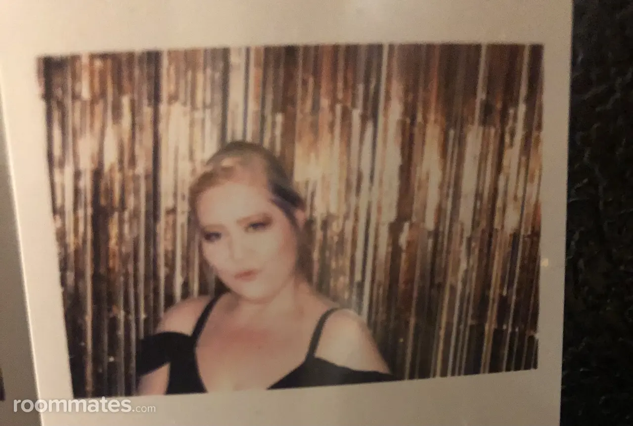 Profile photo 1 of 1