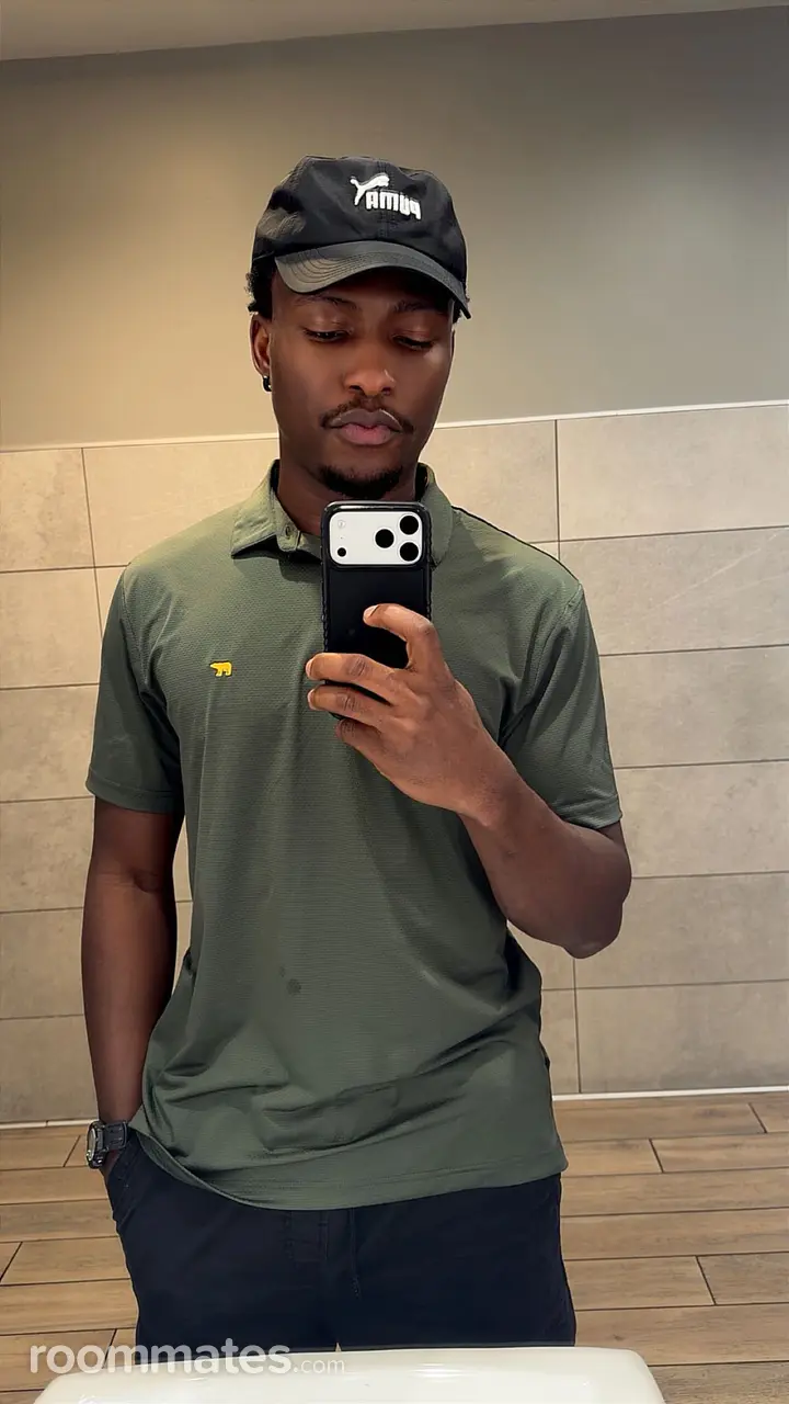 Profile photo 4 of 6