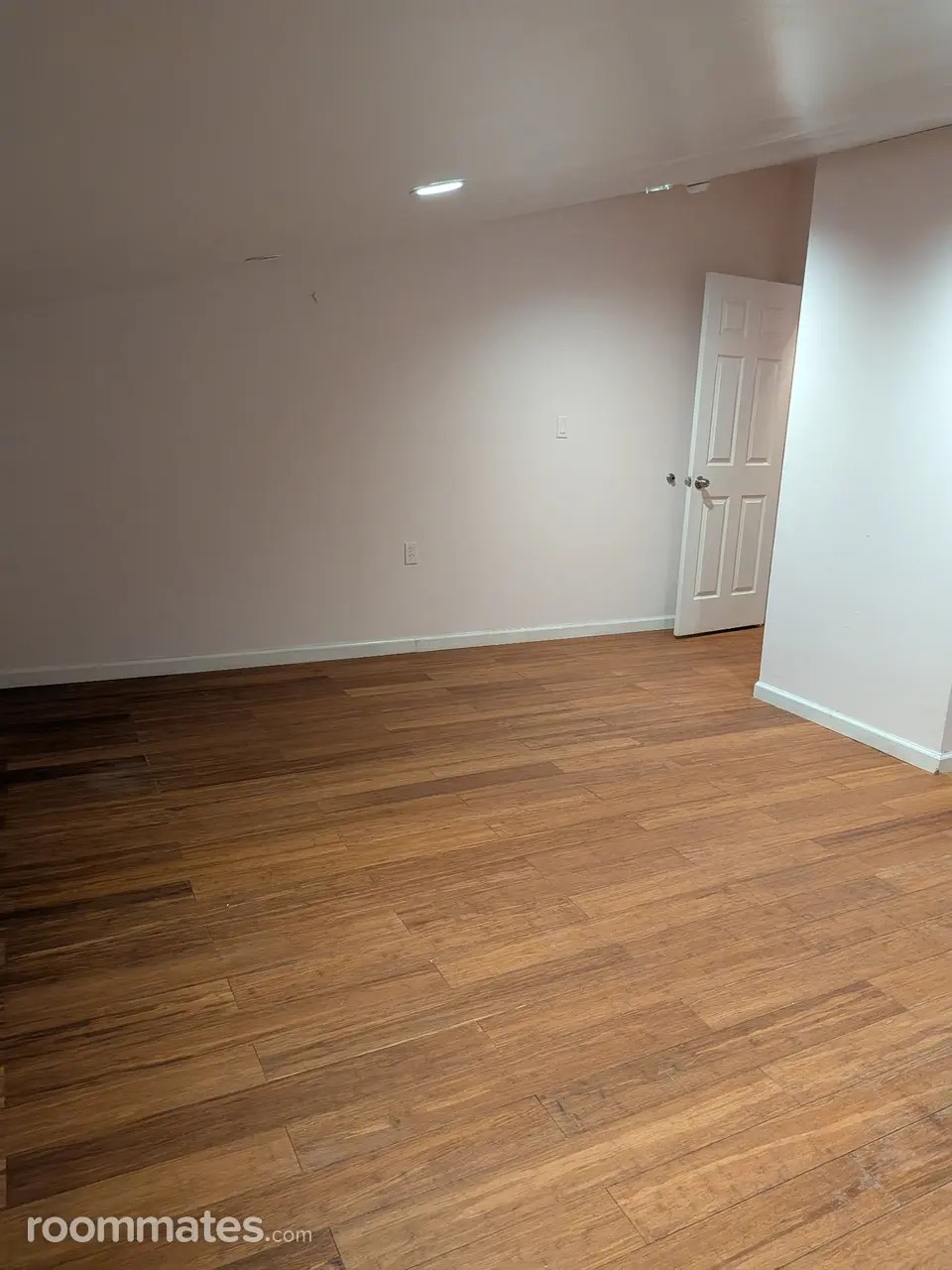 Profile photo 8 of 10