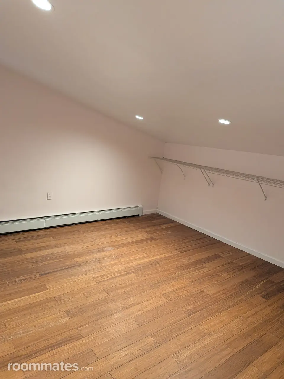 Profile photo 9 of 10