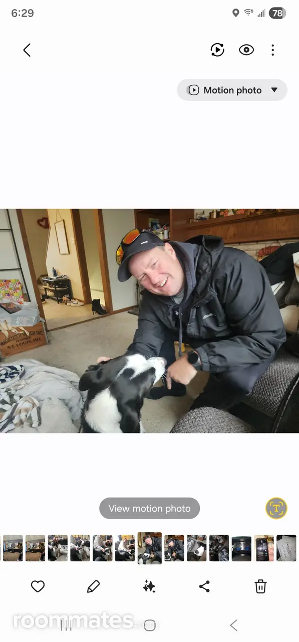 Profile photo 1 of 1