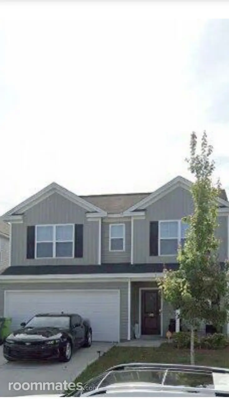 Profile photo 1 of 11