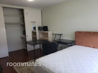 Room for rent in Fullerton, CA $1250, townhouse