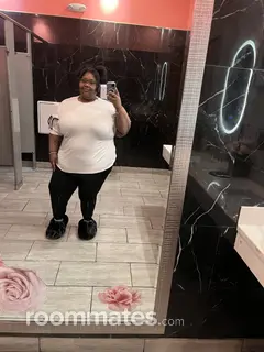 Roommate looking Virginia Beach, VA, $900