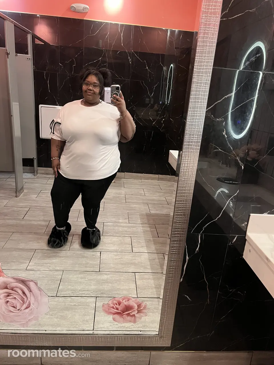 Profile photo 1 of 1