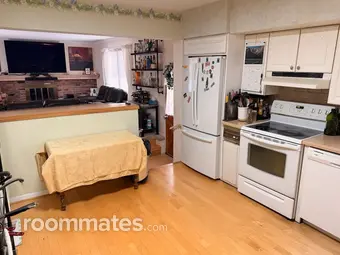 Room for rent in Southgate, MI $950, house