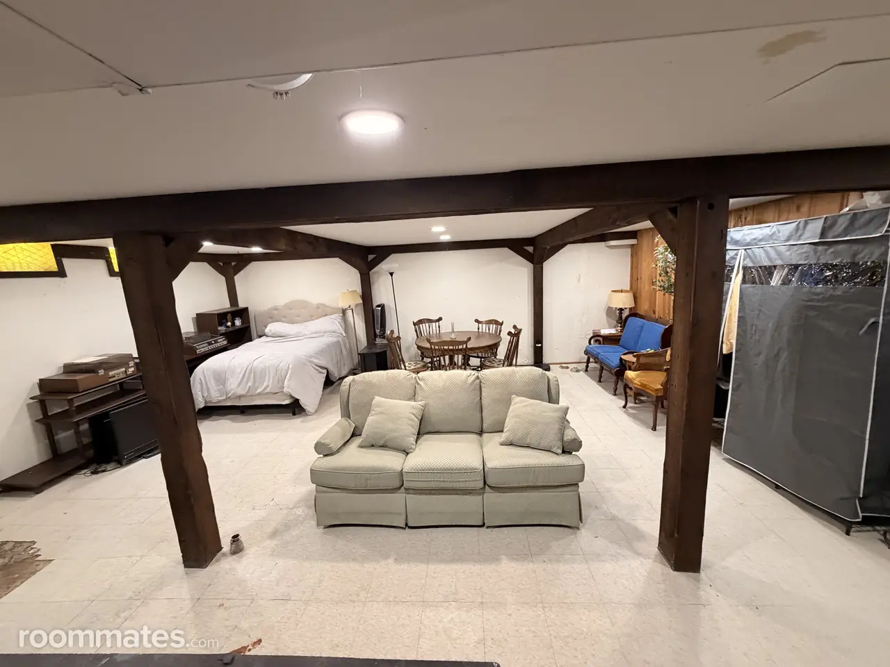 Profile photo 6 of 17