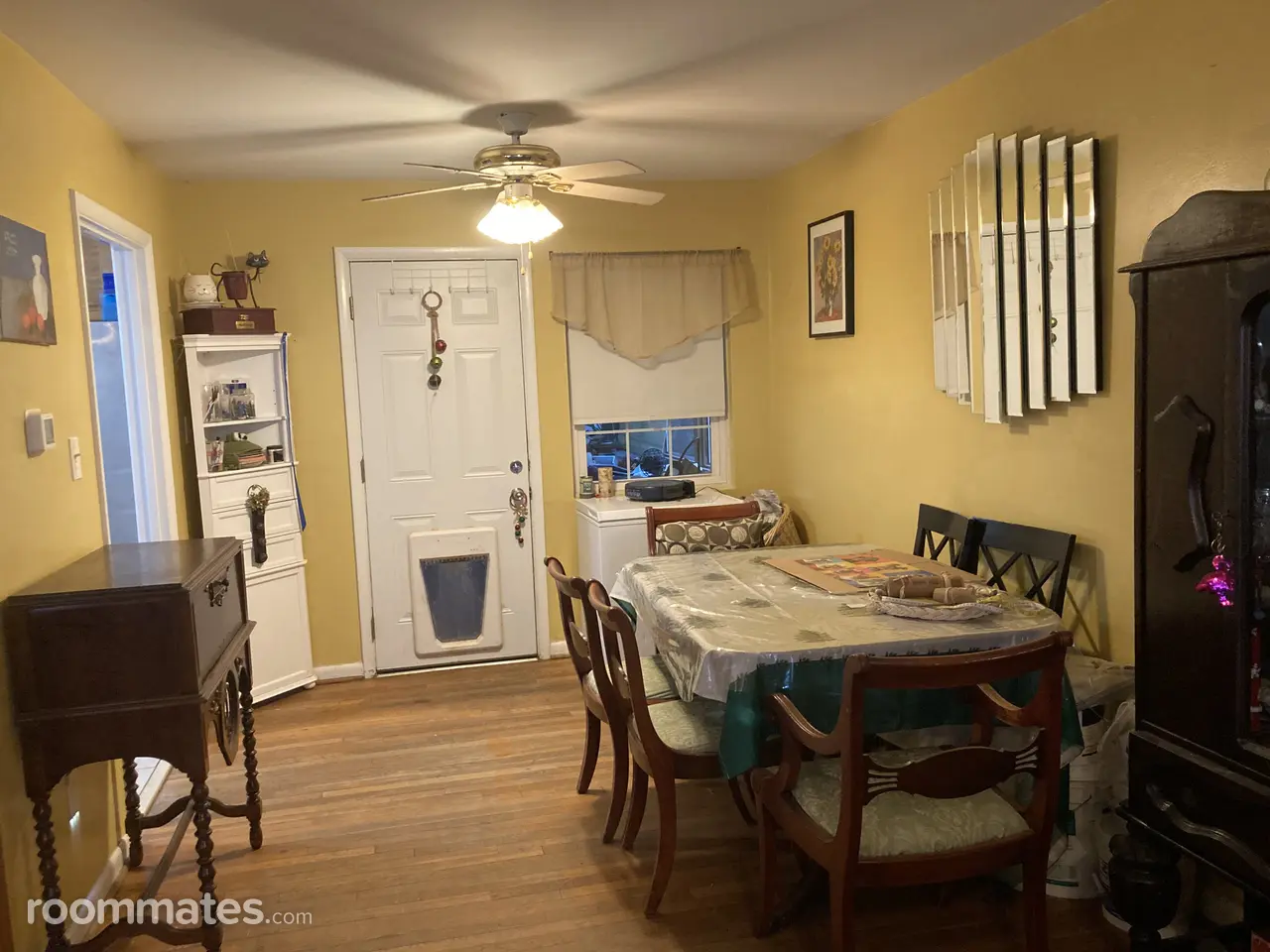 Profile photo 7 of 11