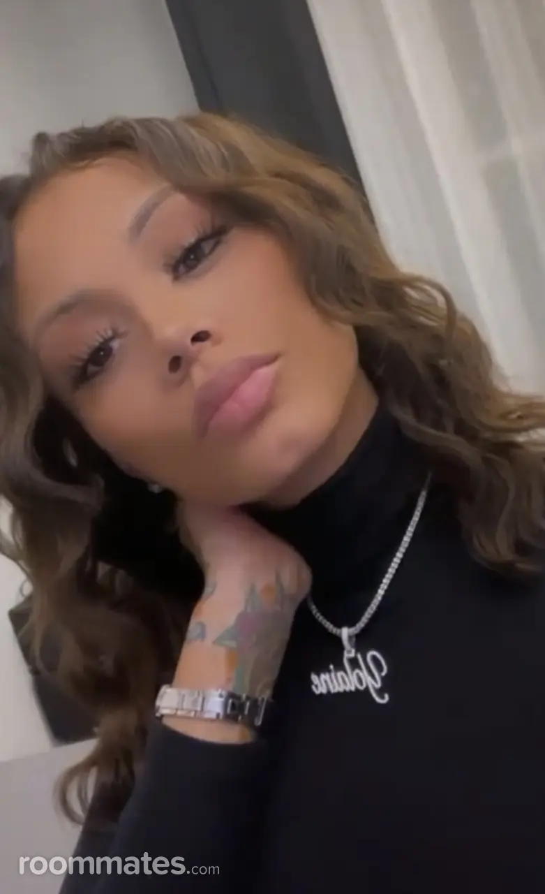 Profile photo 7 of 7