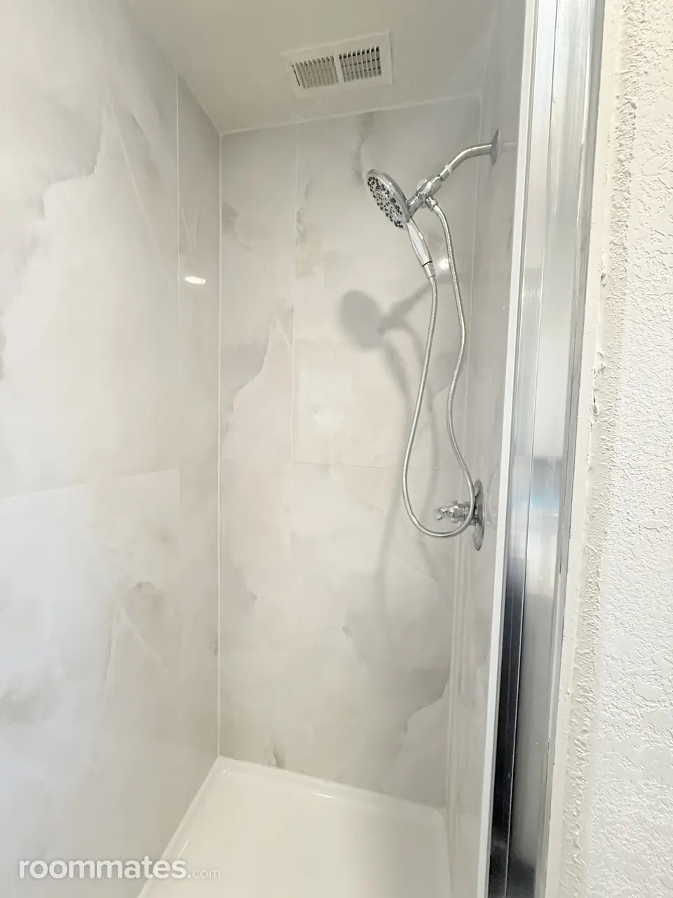 Profile photo 8 of 11