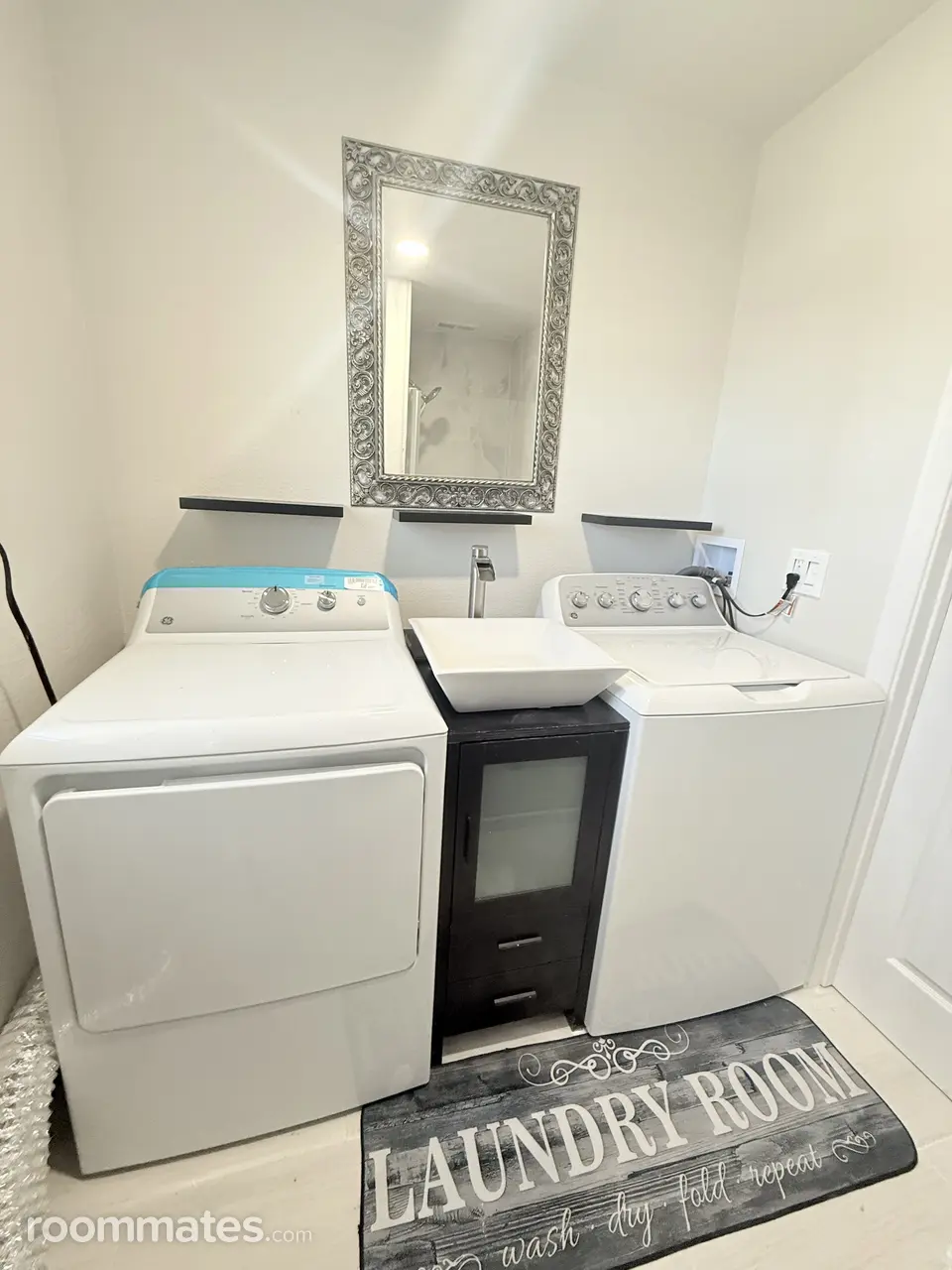 Profile photo 9 of 11