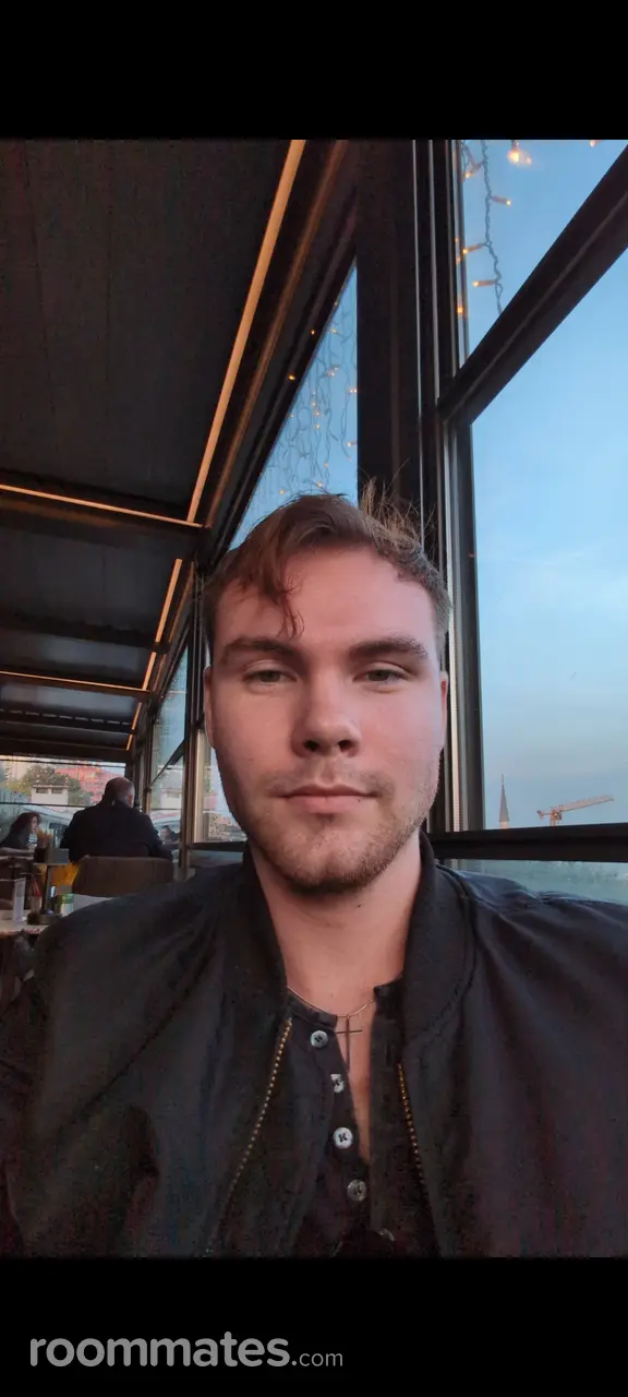 Profile photo 1 of 1