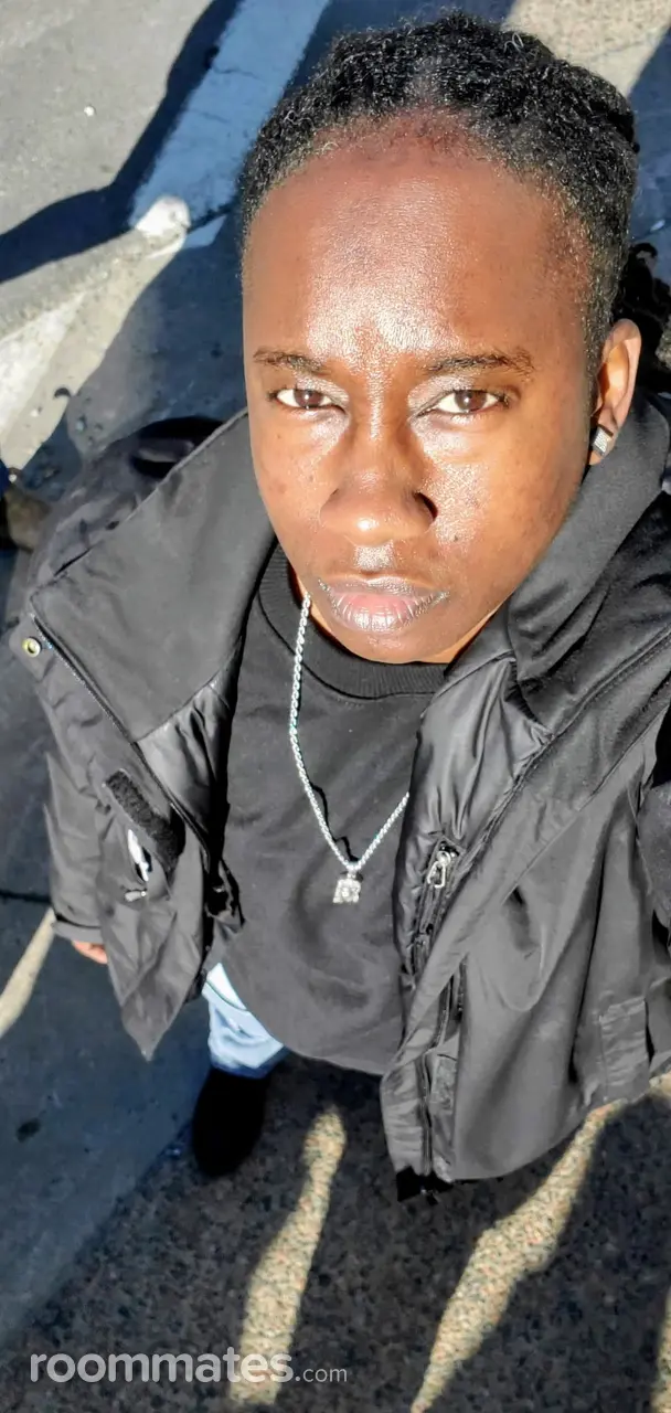 Profile photo 1 of 1