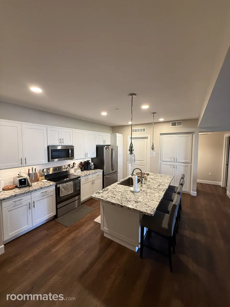 Profile photo 5 of 11