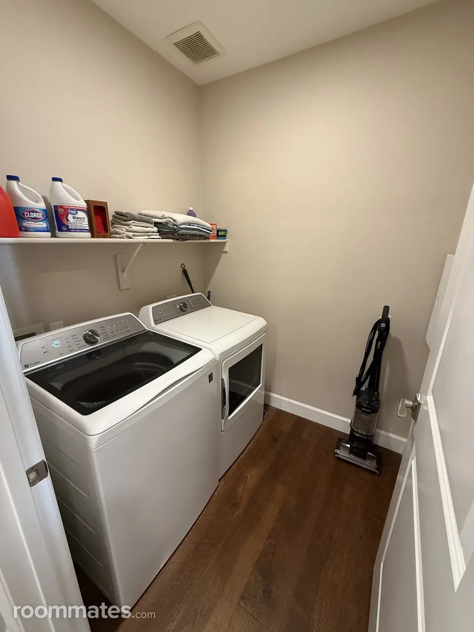 Profile photo 10 of 11