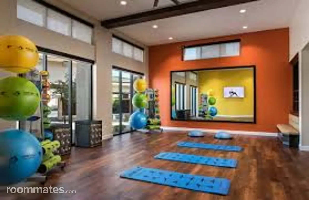 Profile photo 3 of 11