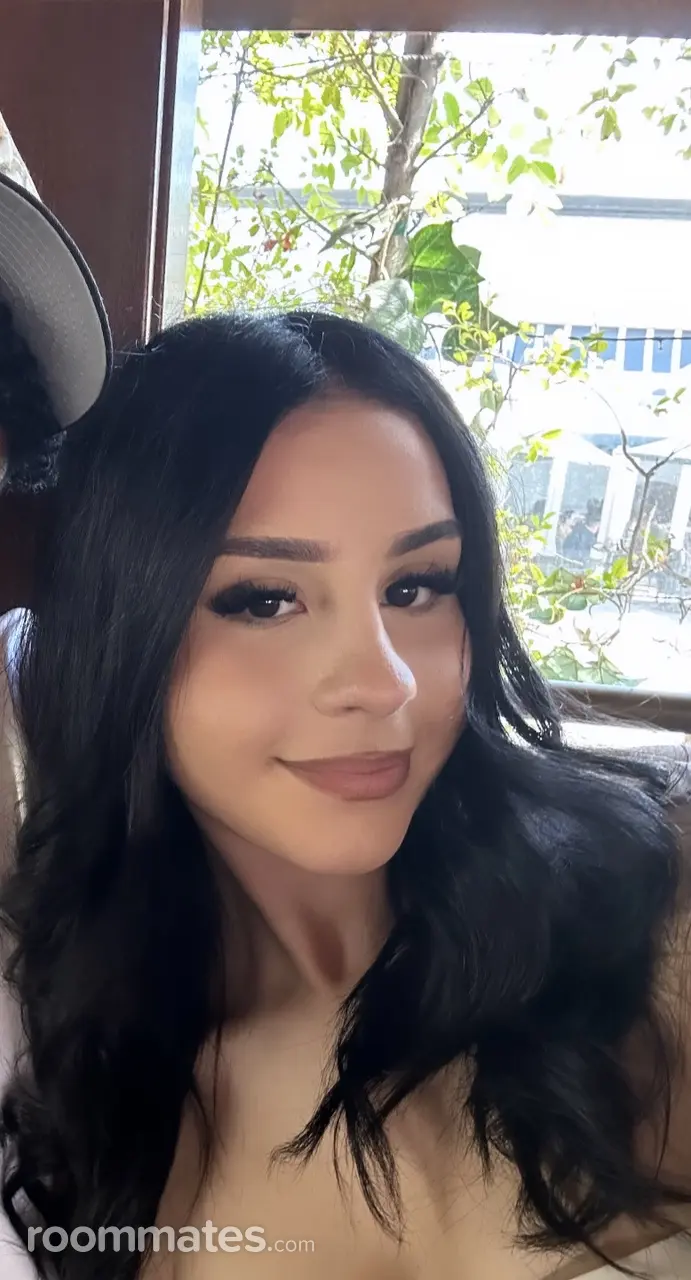 Profile photo 1 of 1