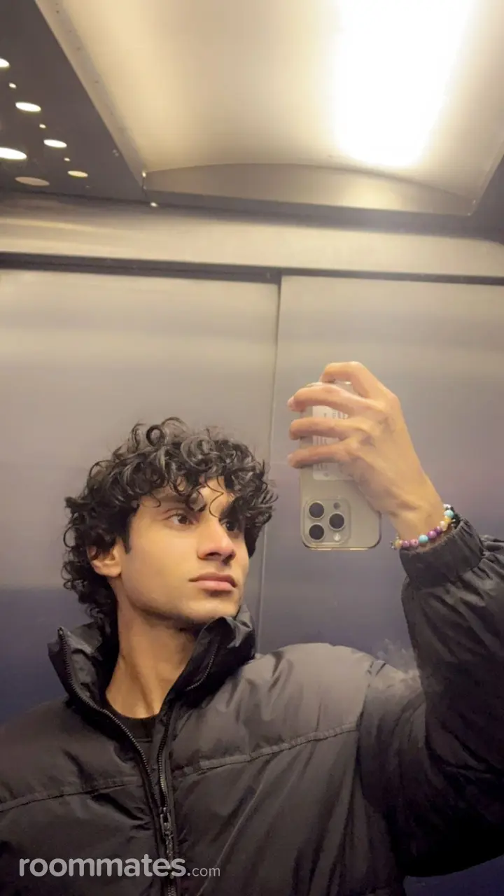 Profile photo 1 of 1