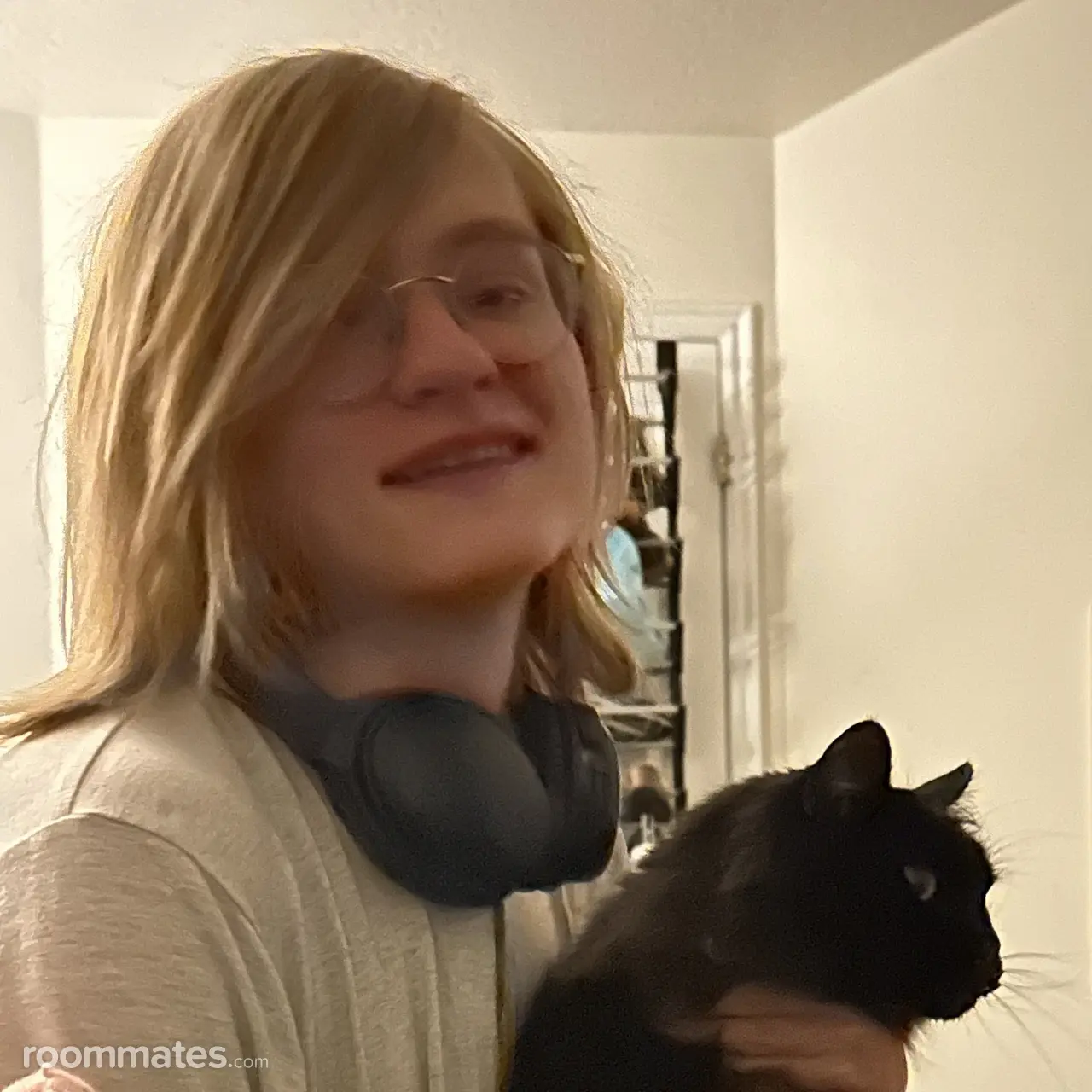 Profile photo 1 of 4