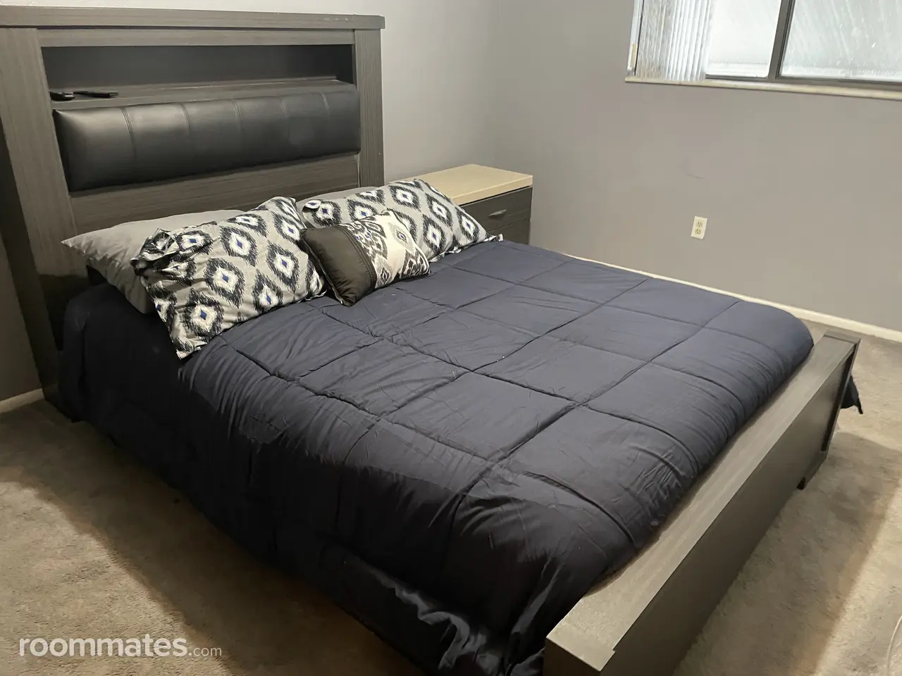 Profile photo 5 of 8