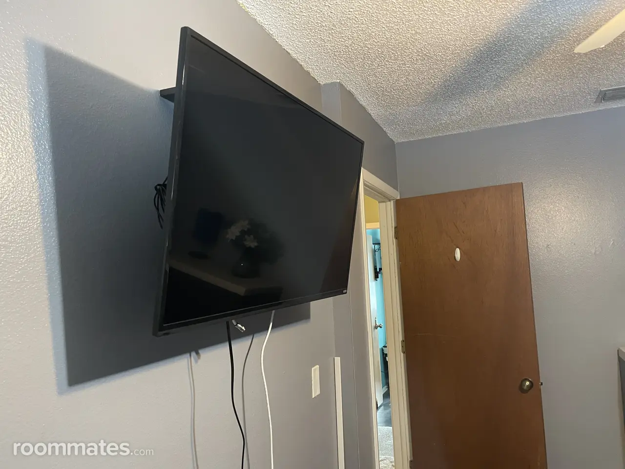 Profile photo 3 of 7