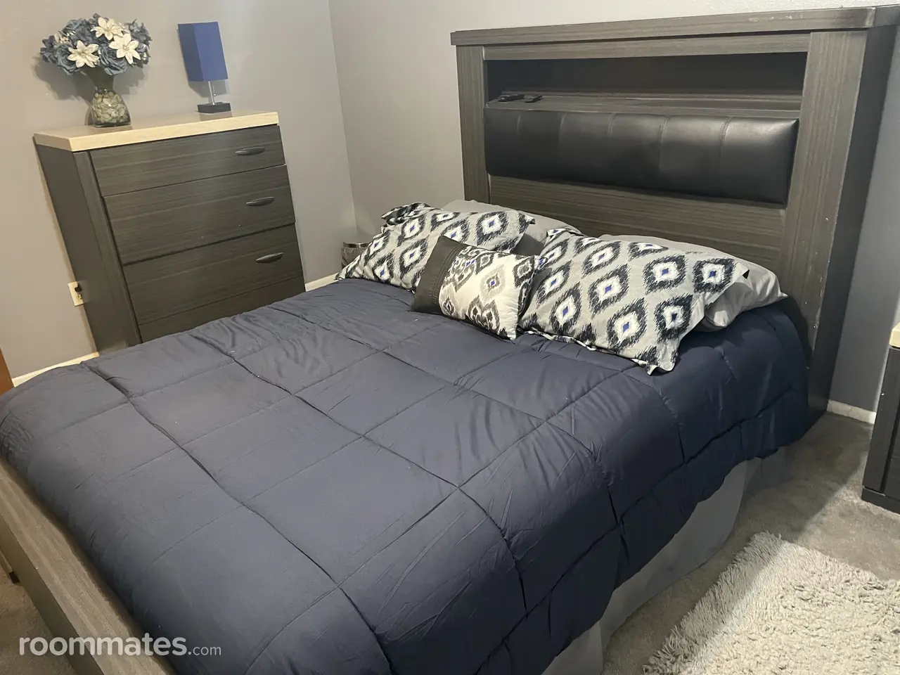 Profile photo 2 of 7