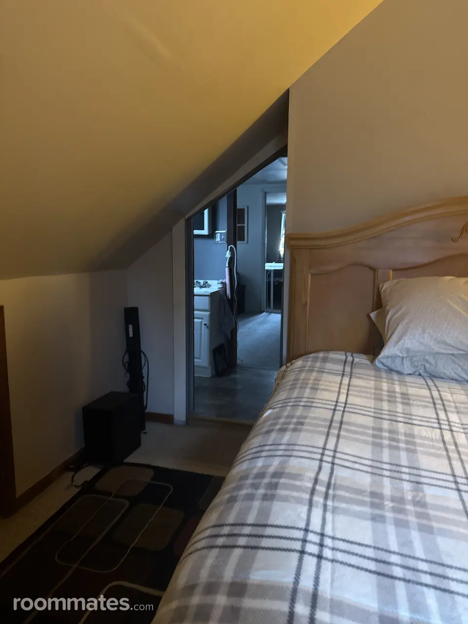 Profile photo 1 of 8