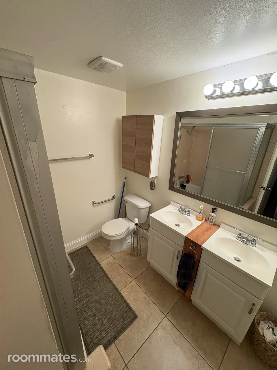 Profile photo 1 of 7