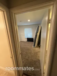 Room for rent in Anaheim, CA $970, house