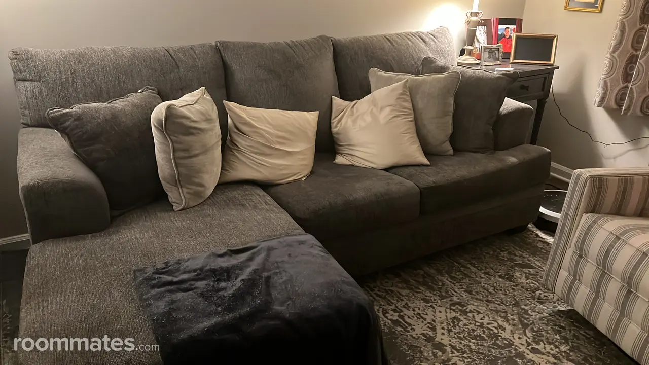 Profile photo 3 of 4