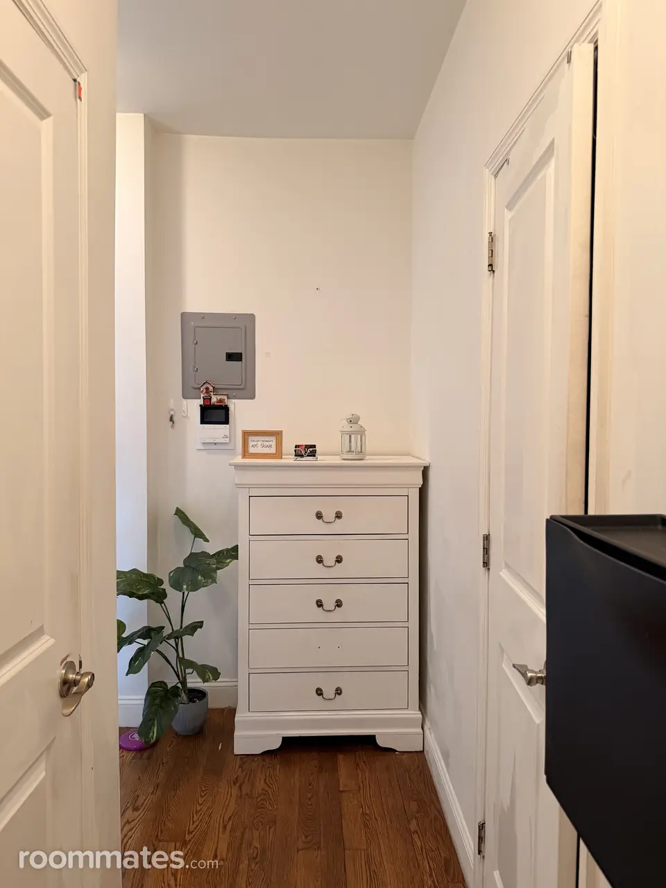 Profile photo 3 of 6