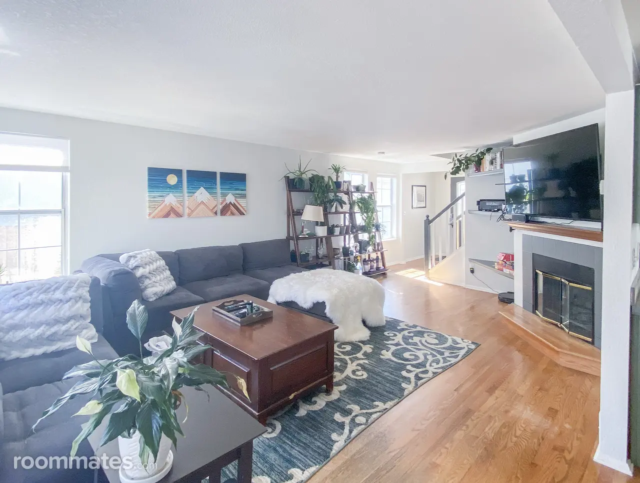 Profile photo 4 of 8